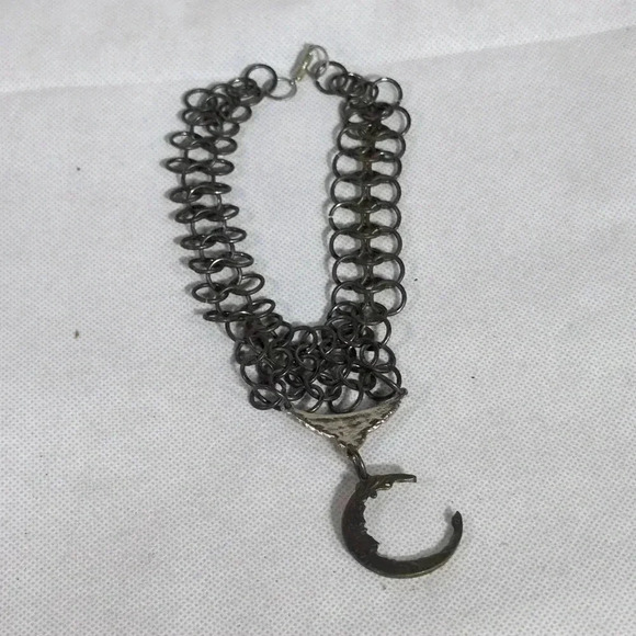 One of a kind Chainmail Crescent Moon Necklace barrel clasp - Picture 2 of 4